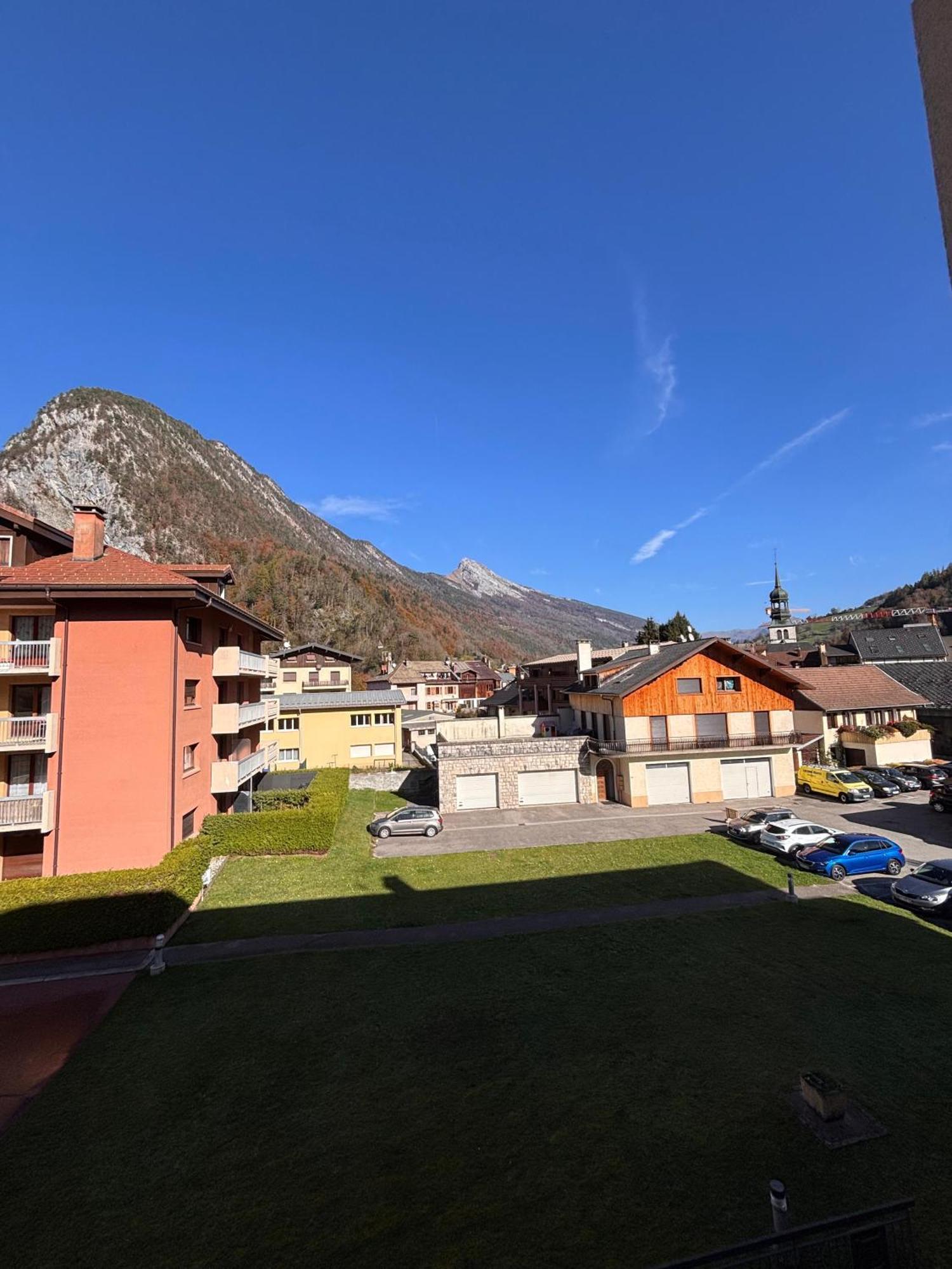 Ferienwohnung Agreable 2 Pieces Au Coeur De Thônes Exterior foto